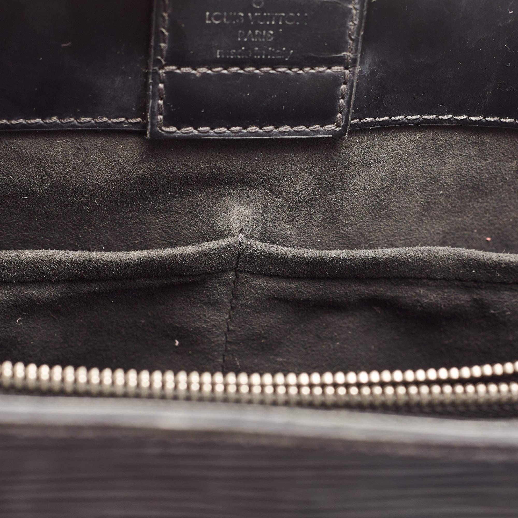 Louis Vuitton Black Epi Leather Kleber MM Bag For Sale 1