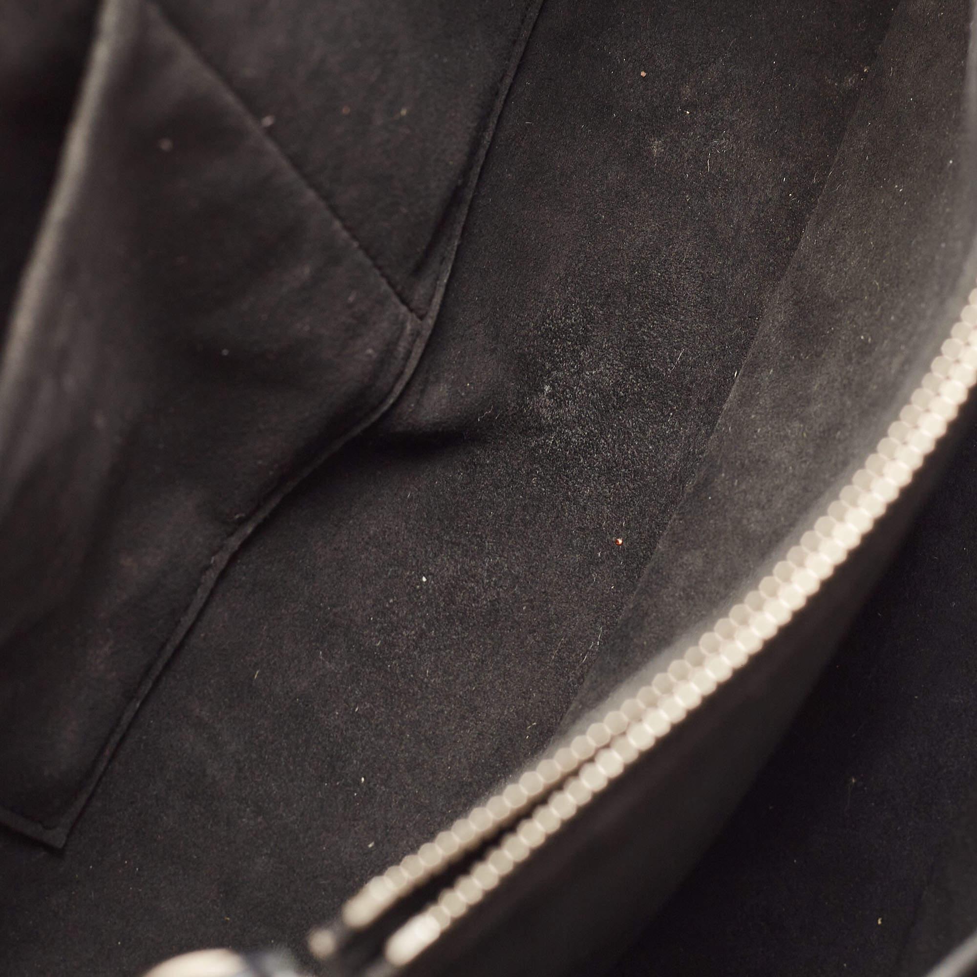 Louis Vuitton Black Epi Leather Kleber MM Bag For Sale 2