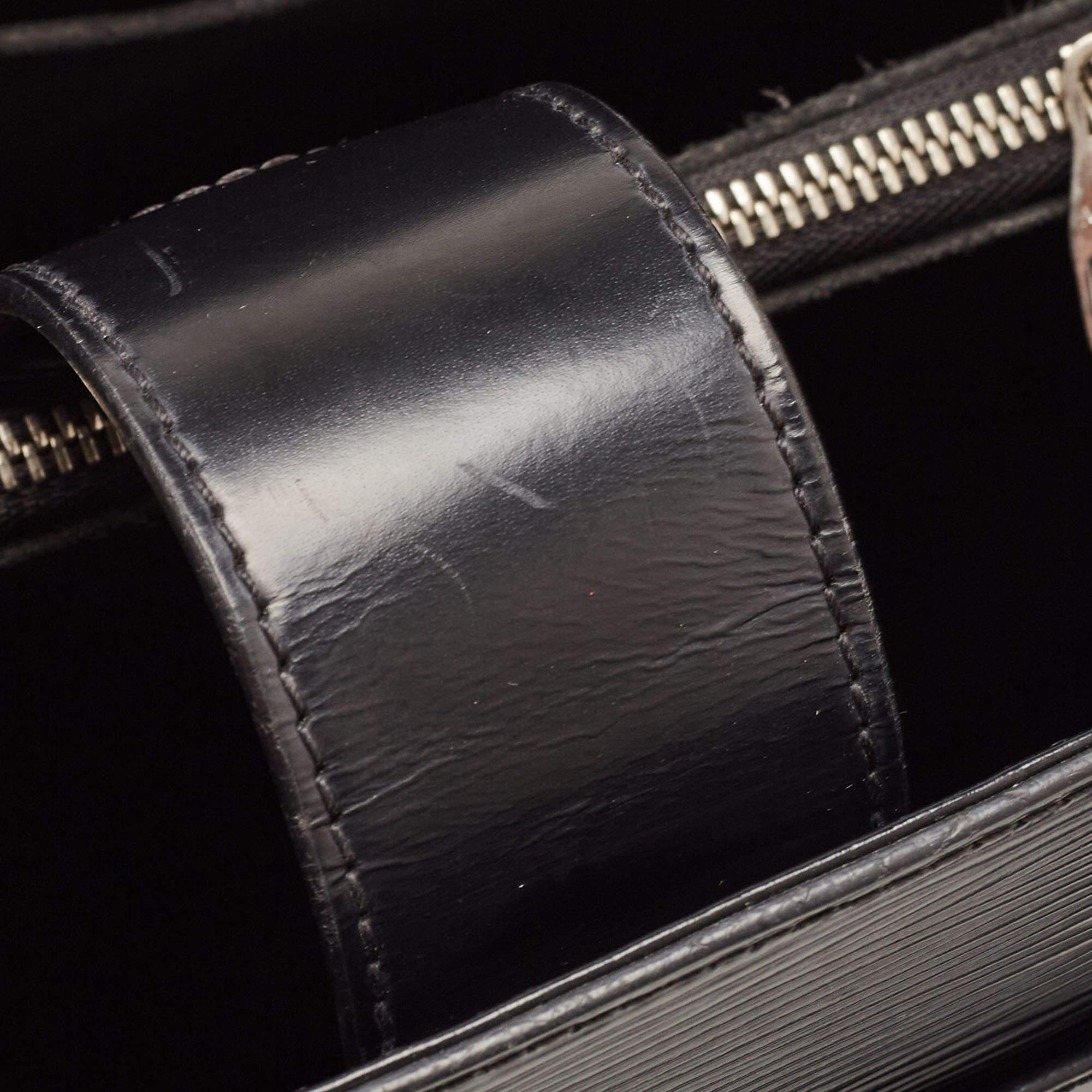Louis Vuitton Black Epi Leather Kleber MM Bag For Sale 4