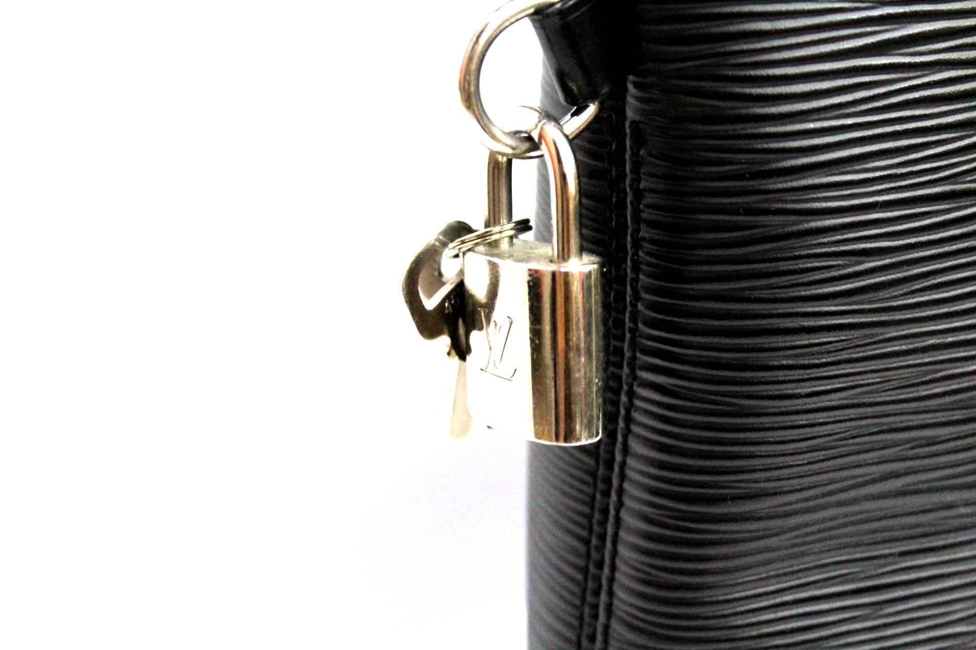 louis vuitton lockit bag