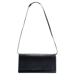 Louis Vuitton Black Epi Leather M53732 Honfleur Noir Convertible Baguette Bag