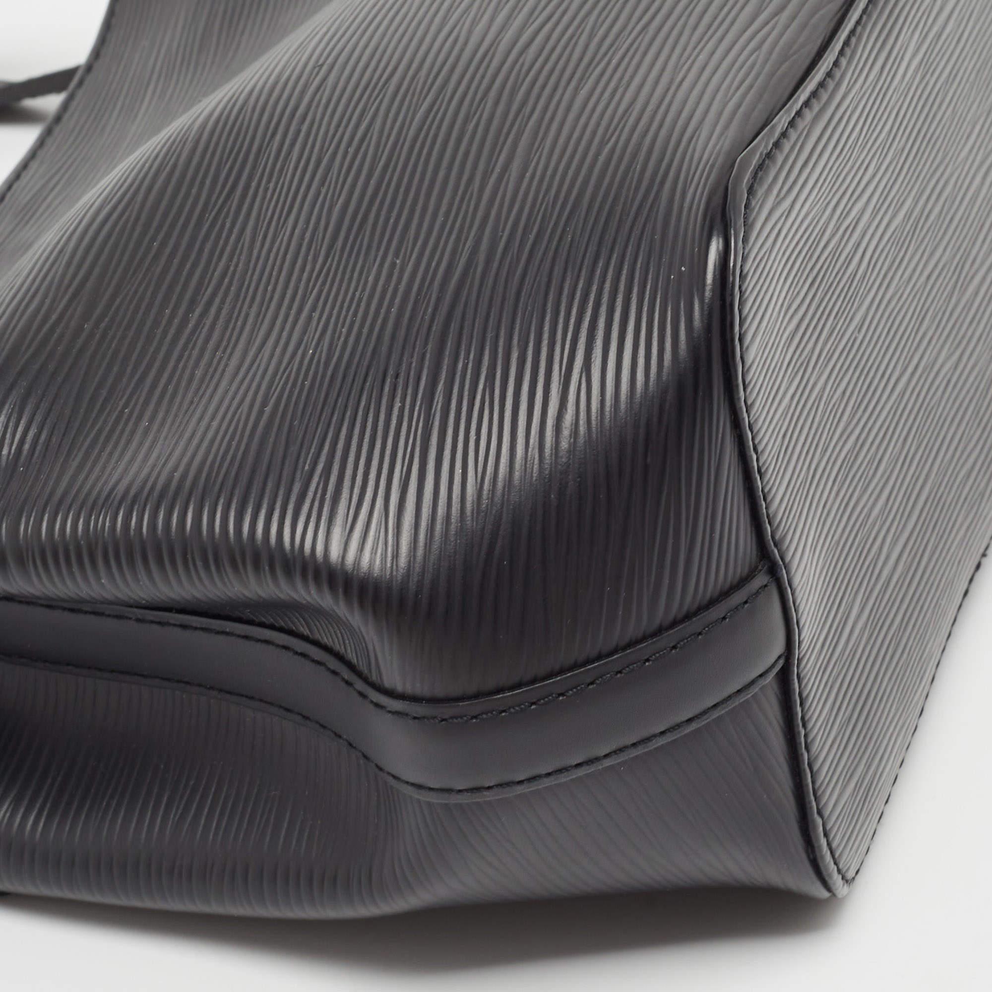 Louis Vuitton Black Epi Leather Mandara PM Bag 9