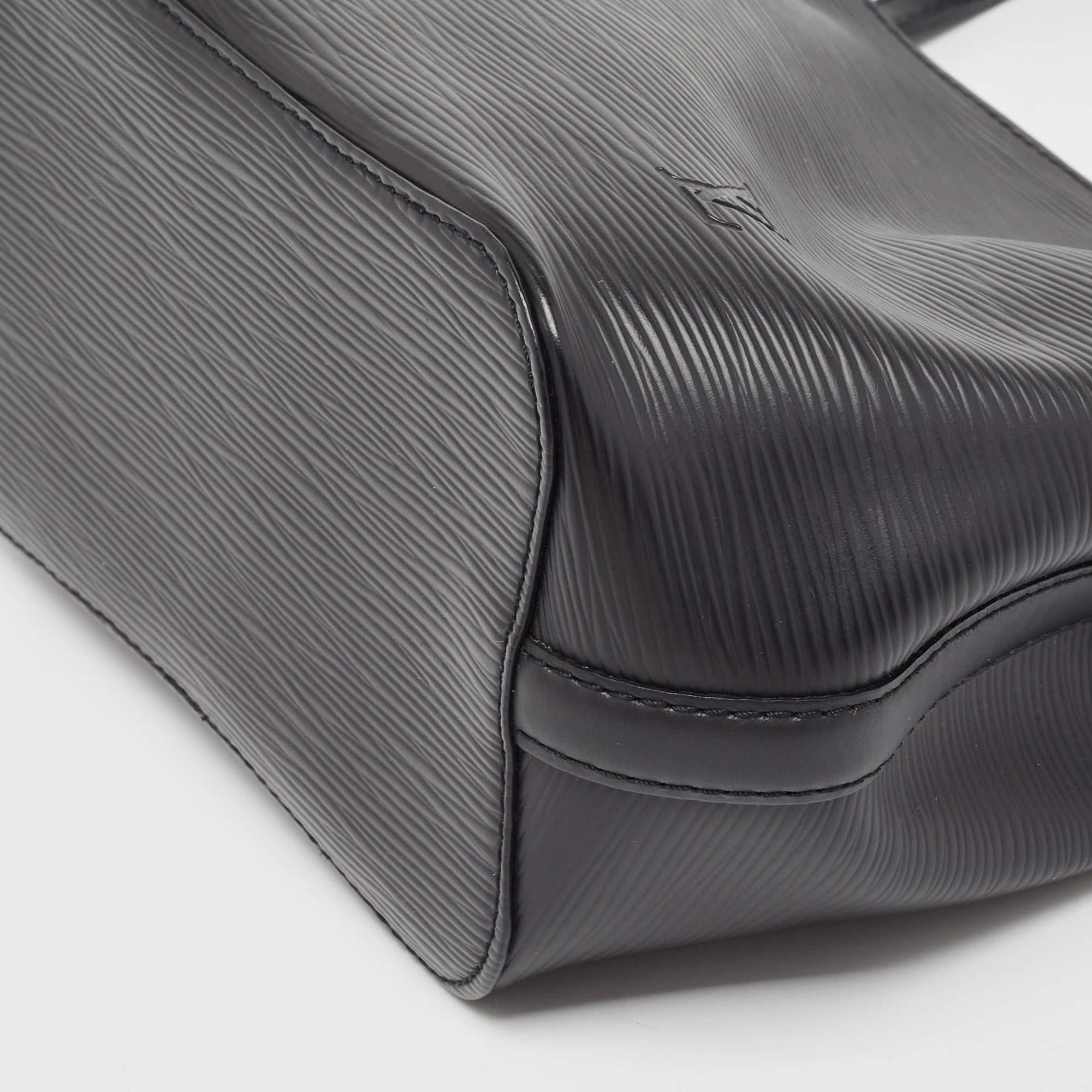 Louis Vuitton Black Epi Leather Mandara PM Bag 10