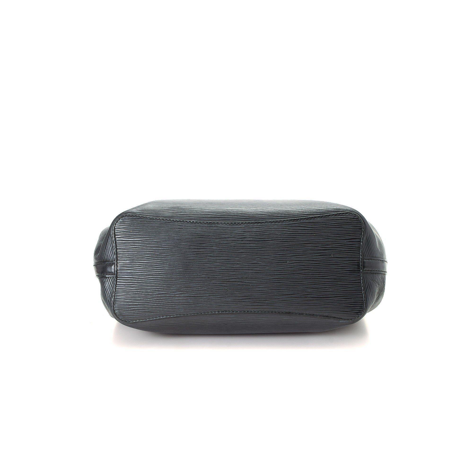 Louis Vuitton Black Epi Leather Mandara Shoulder Bag with black-tone hardware For Sale 1
