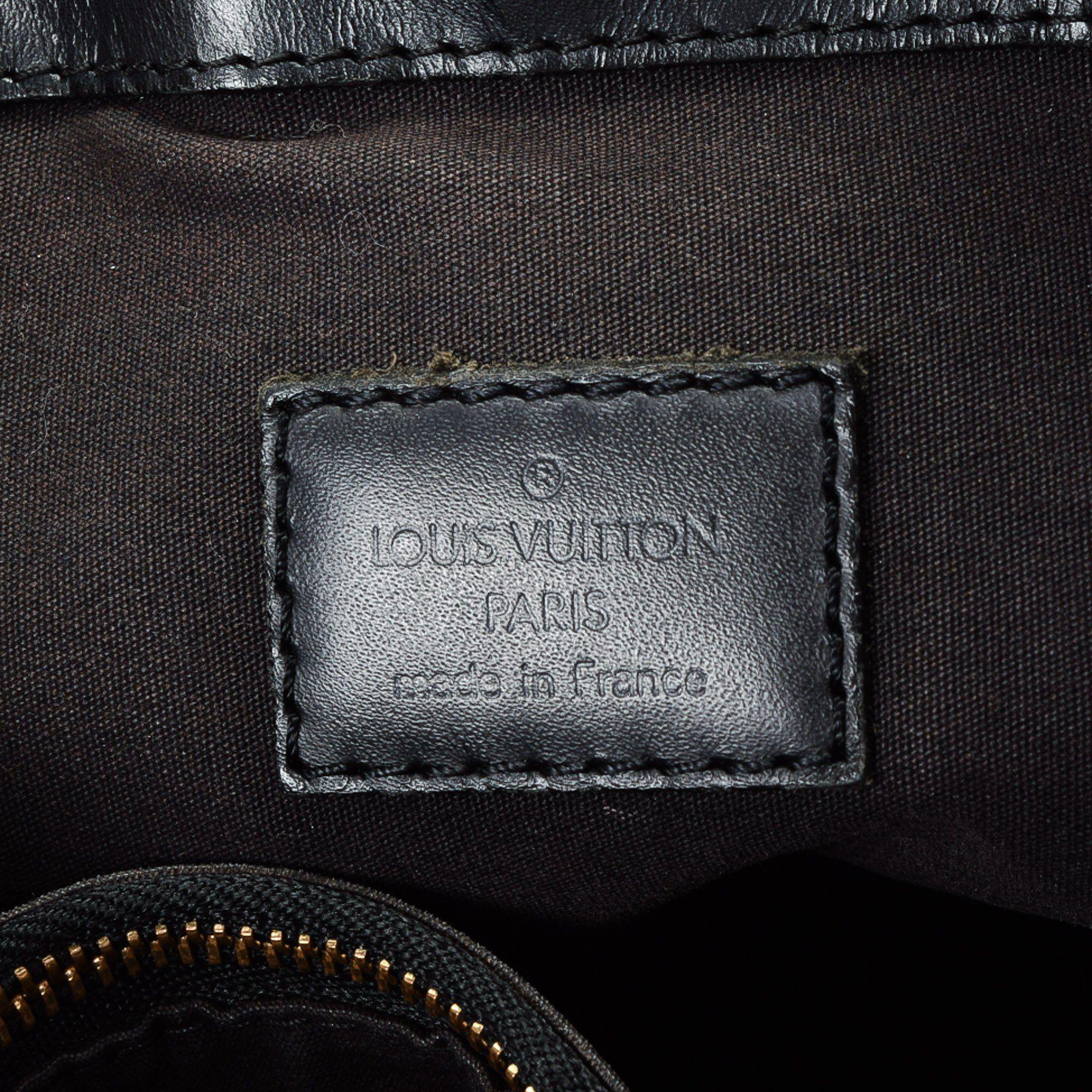 Louis Vuitton Black Epi Leather Mandara Shoulder Bag with black-tone hardware For Sale 3