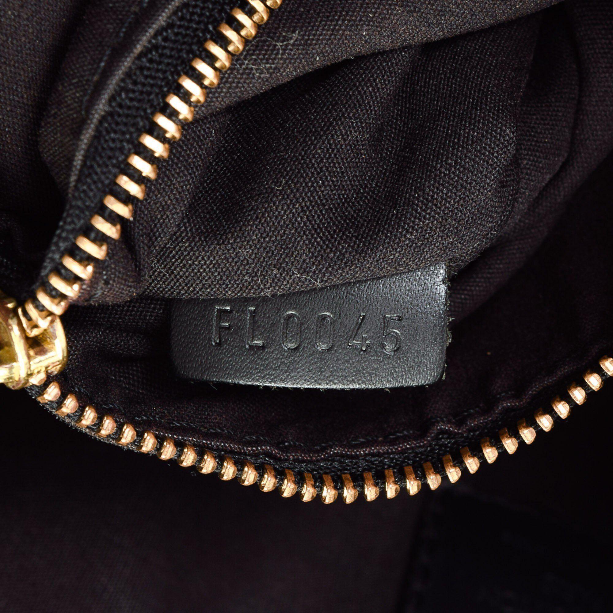 Louis Vuitton Black Epi Leather Mandara Shoulder Bag with black-tone hardware For Sale 4