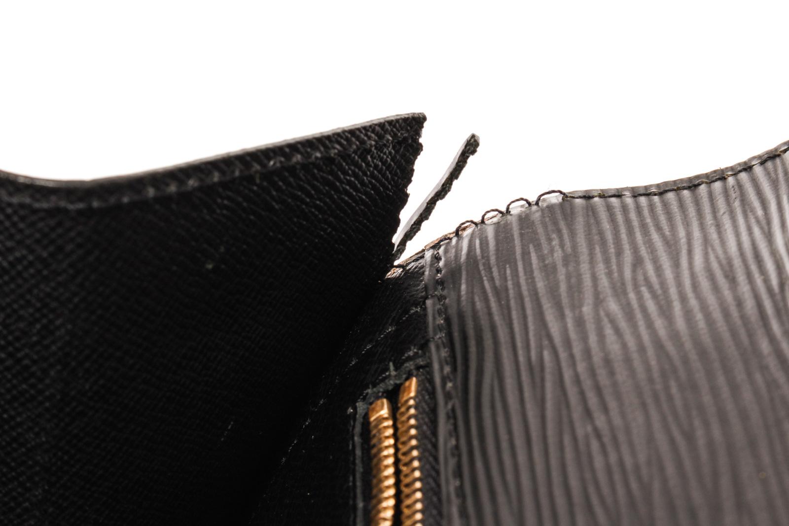 Louis Vuitton Black Epi Leather Monceau Crossbody Bag 4