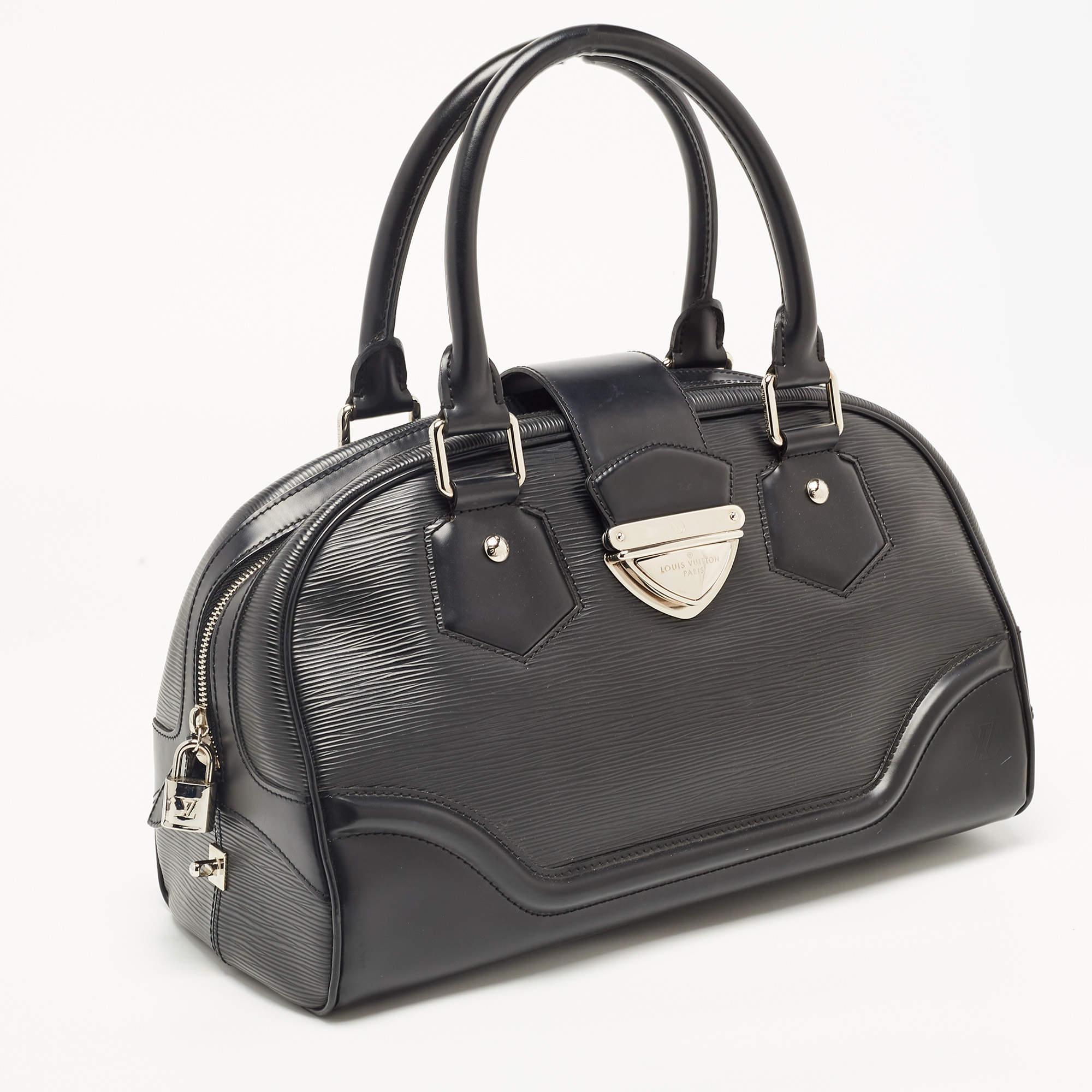 Louis Vuitton Black Epi Leather Montaigne GM Bag In Good Condition In Dubai, Al Qouz 2