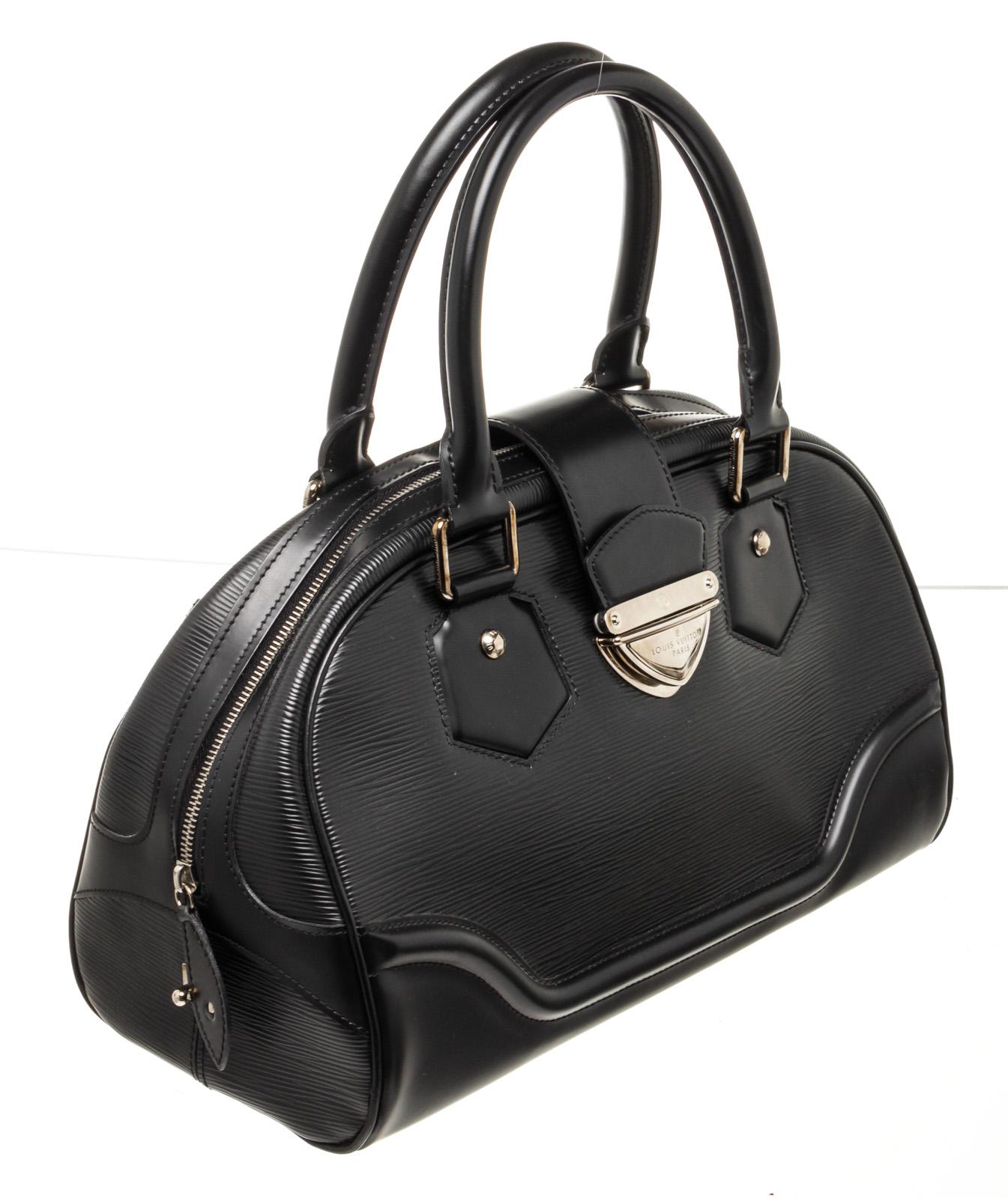 Louis Vuitton Black Epi Leather Montaigne GM Shoulder Bag In Good Condition In Irvine, CA