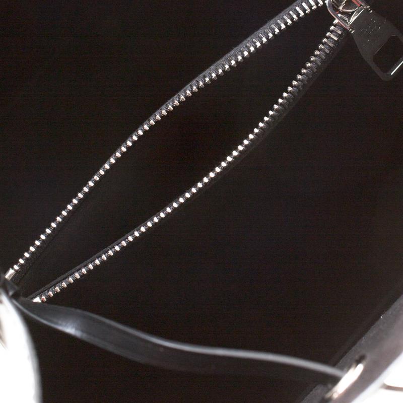 Louis Vuitton Black Epi Leather Neonoe Bag In Excellent Condition In Dubai, Al Qouz 2