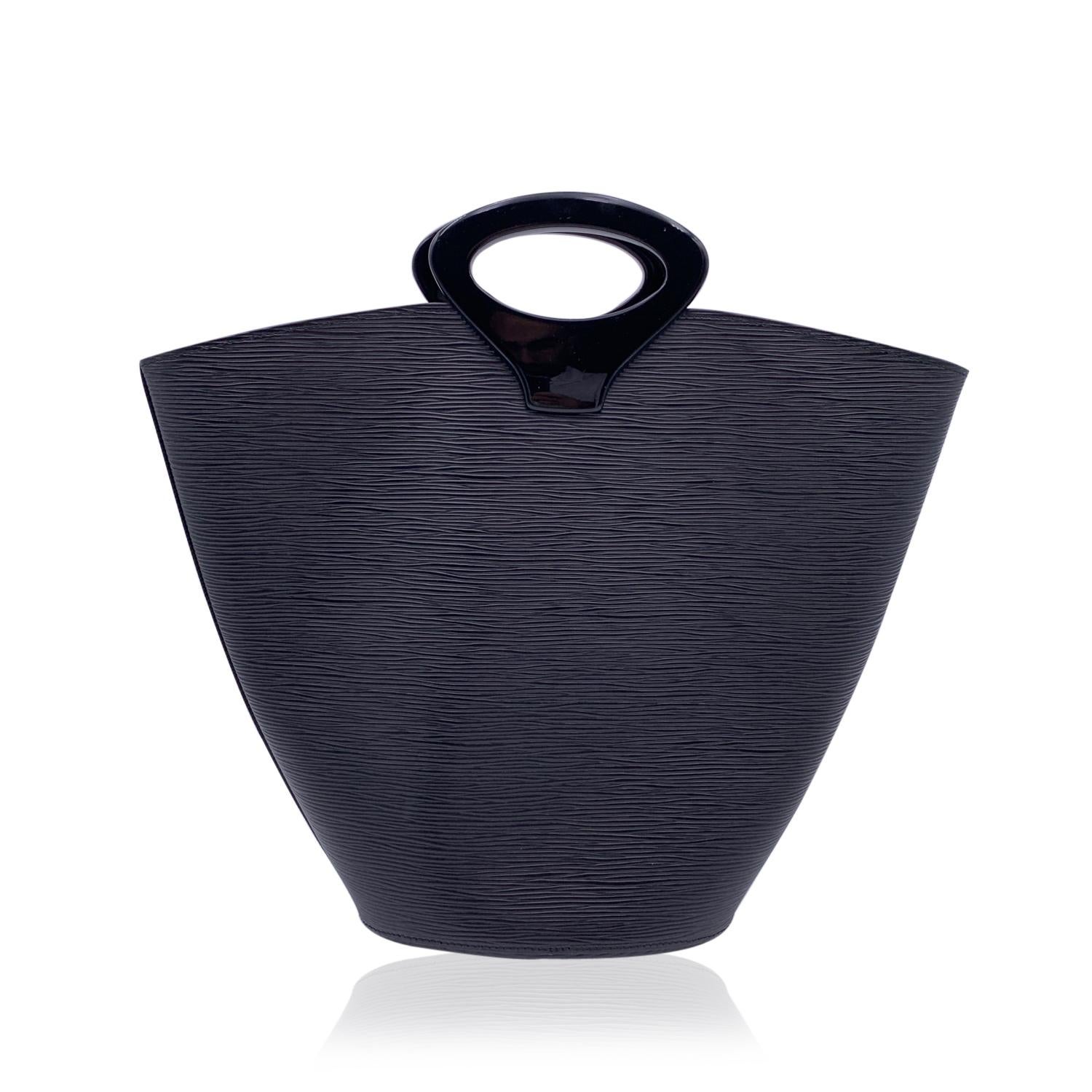 Louis Vuitton Black Epi Leather Noctambule Tote Bag Handbag In Excellent Condition In Rome, Rome