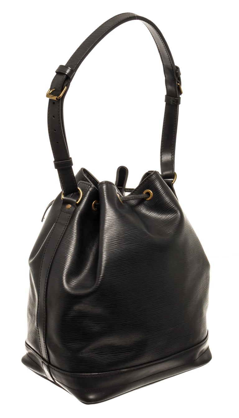 Louis Vuitton Epi Noe Black Leather Bucket Bag w/COA