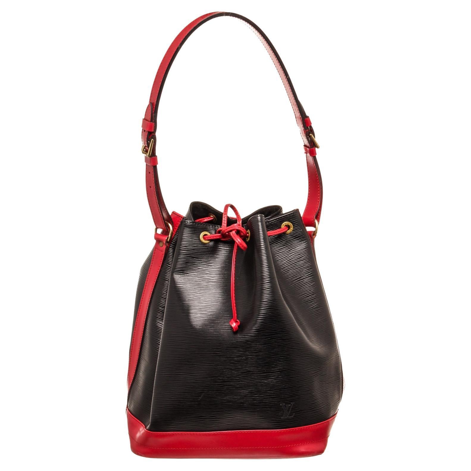 Louis Vuitton Black Taiga Leather Odessa Computer Case Bag at 1stDibs ...