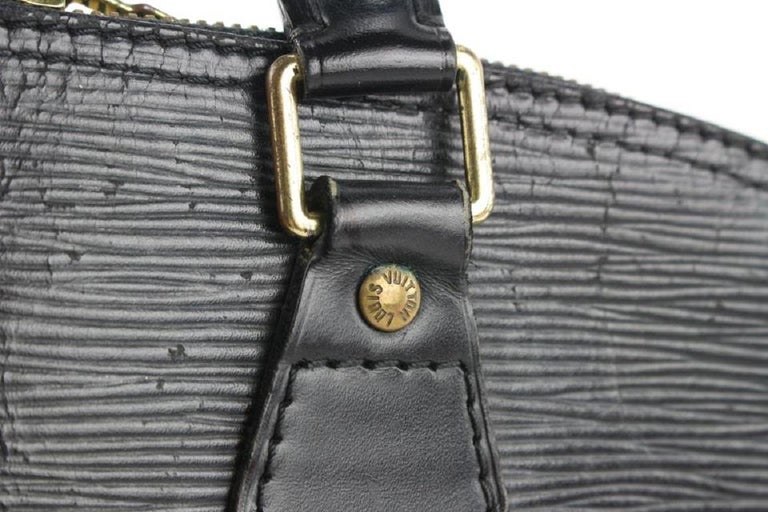 Louis Vuitton Black Epi Leather Noir Alma PM Bag 24lvs422 at 1stDibs