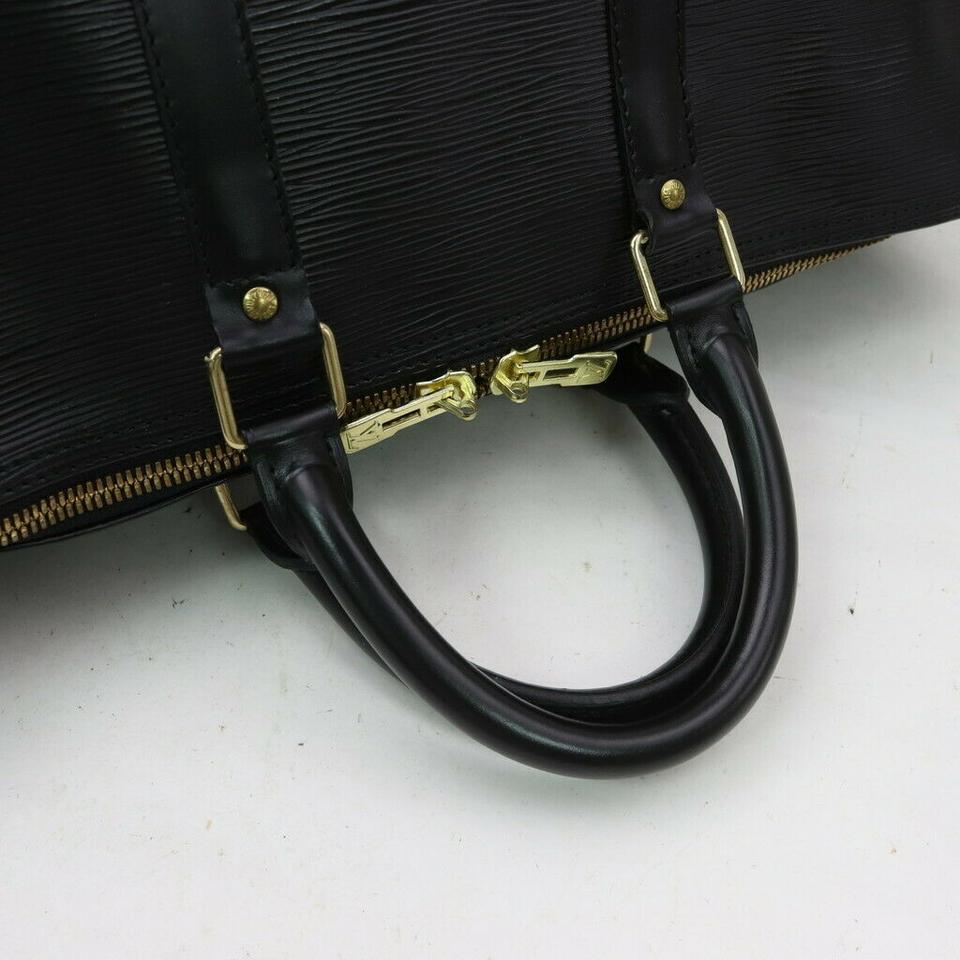 Louis Vuitton Black Epi Leather Noir Keepall 45 Boston Duffle Bag 863298 In Good Condition In Dix hills, NY