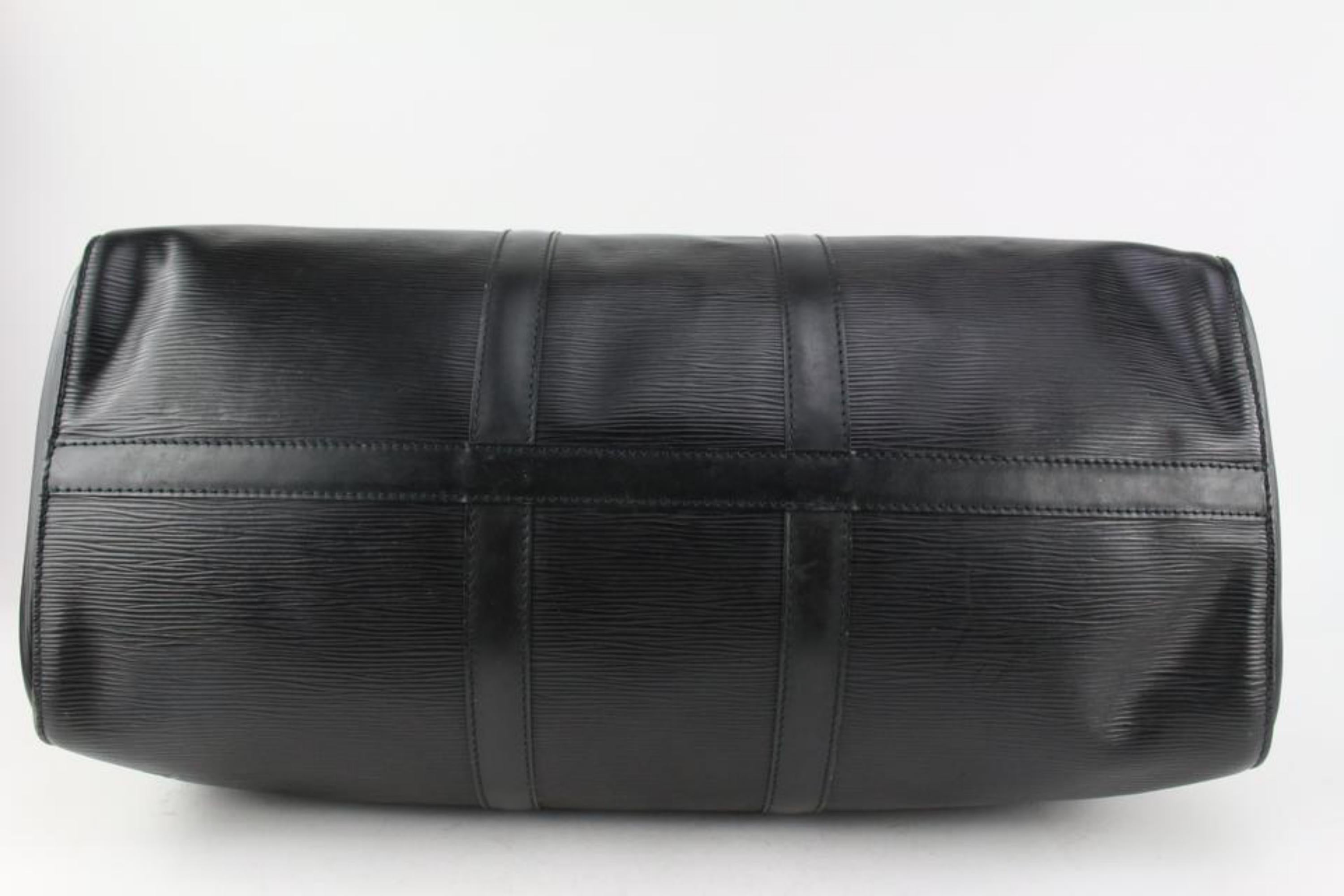 Louis Vuitton Black Epi Leather Noir Keepall 45 Duffle Bag 1118lv31 In Good Condition In Dix hills, NY