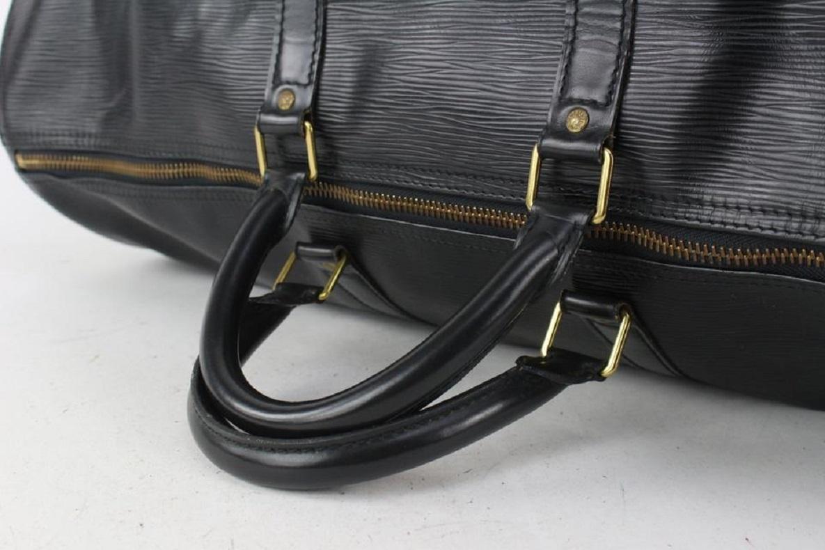 Louis Vuitton Black Epi Leather Noir Keepall 55 Boston Duffle Bag Travel 827lv93 In Good Condition In Dix hills, NY