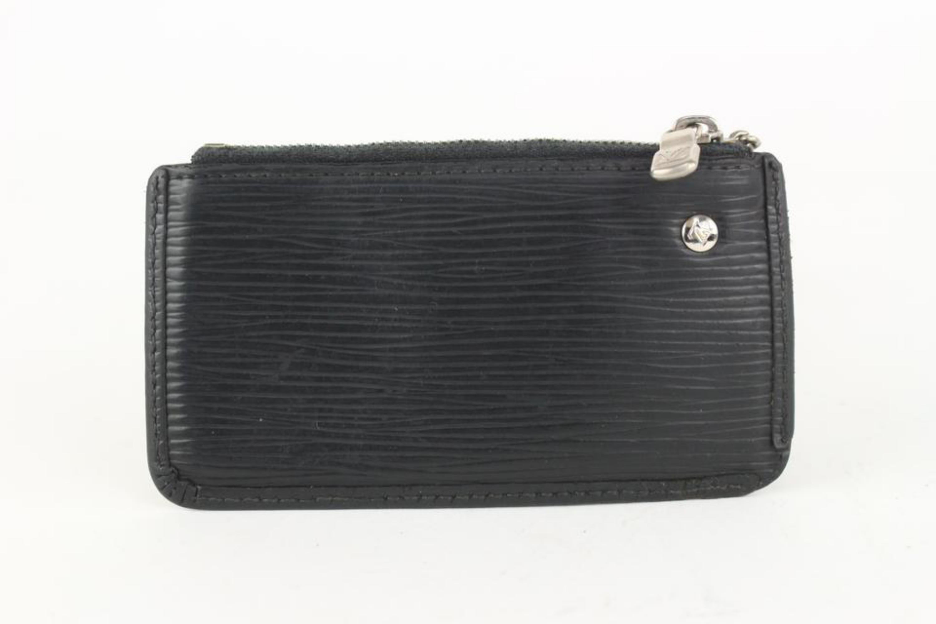 Louis Vuitton Black Epi Leather Noir Key Pouch Pochette Cles Keychain 107lv44 For Sale 1
