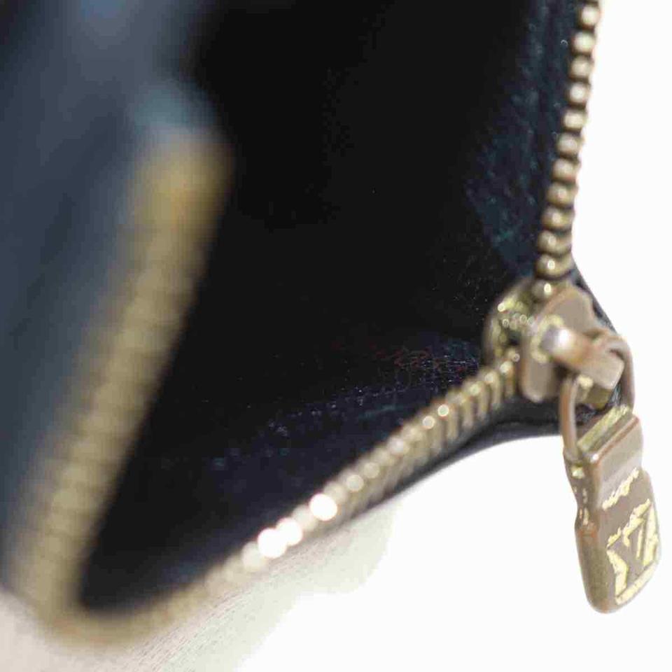 Louis Vuitton Black Epi Leather Noir Pochette Cles Key Pouch Coin Purse 860551  For Sale 3