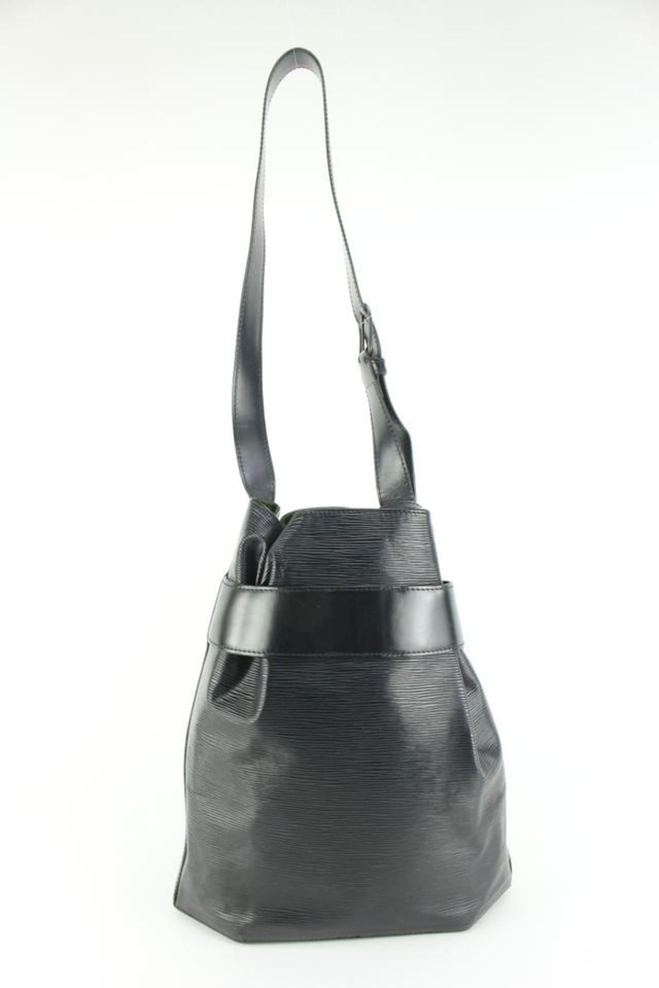 Louis Vuitton Black Epi Leather Noir Sac D'Epaule Twist Bucket with Pouch 26lk53 8