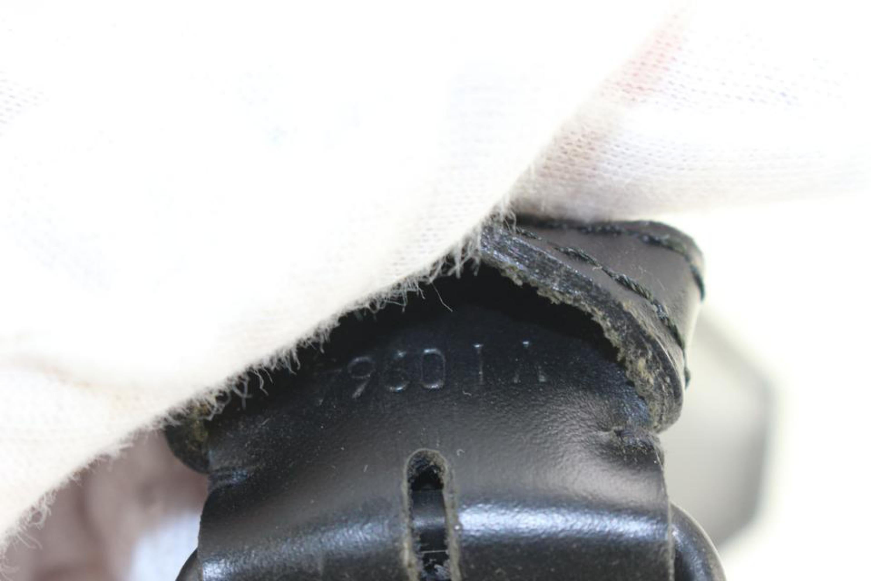 Louis Vuitton Black Epi Leather Noir Sac D'Epaule Twist Bucket with Pouch 26lk53 5