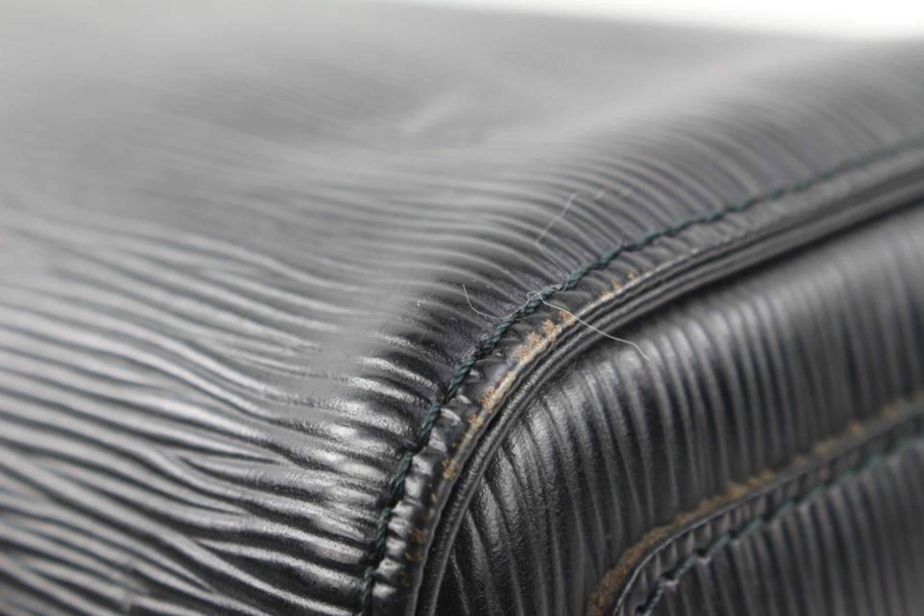 Louis Vuitton Black Epi Leather Noir Speedy 25 Boston Bag PM 77lv225s For Sale 2