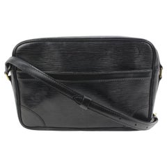 Louis Vuitton Black Epi Leather Noir Trocadero 24 Crossbody Bag 46lk40