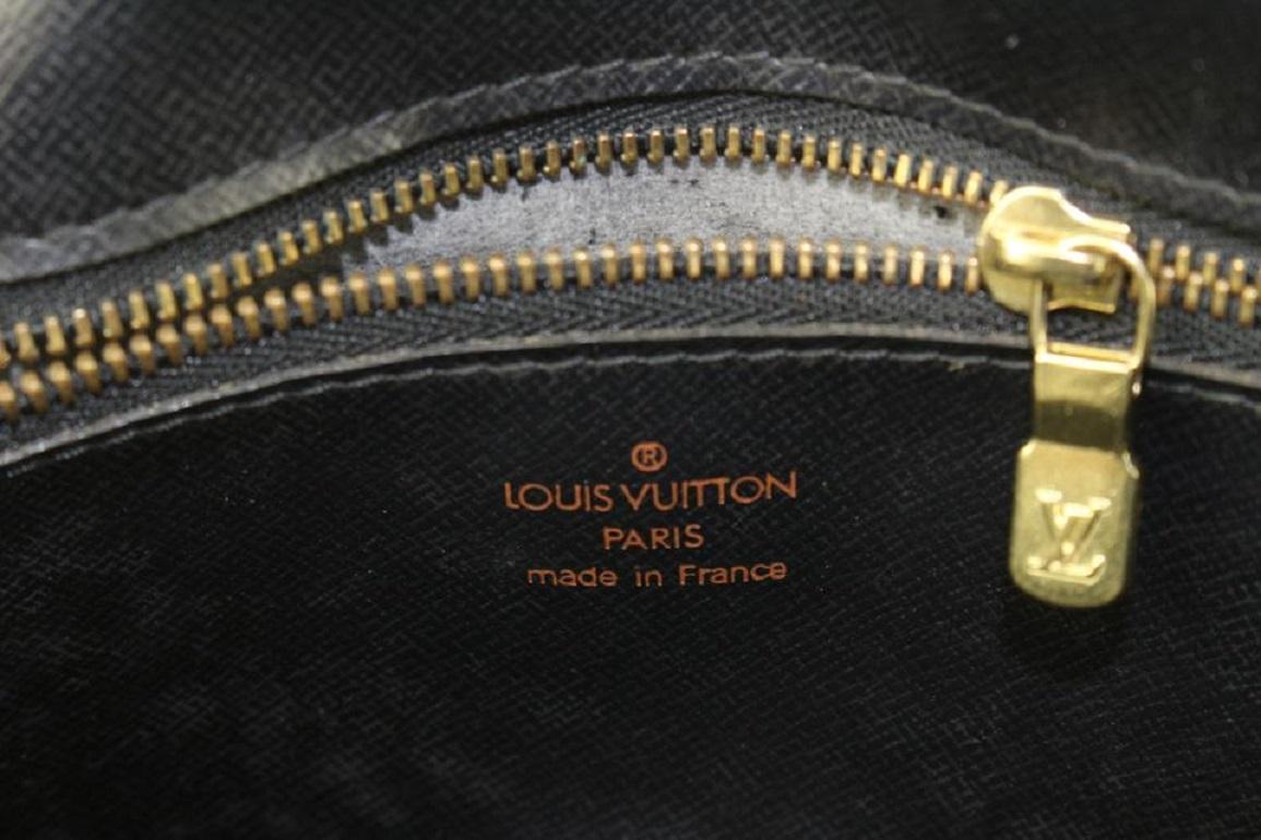 Women's Louis Vuitton Black Epi Leather Noir Trocadero 24 Crossbody Bag 921lv57 For Sale