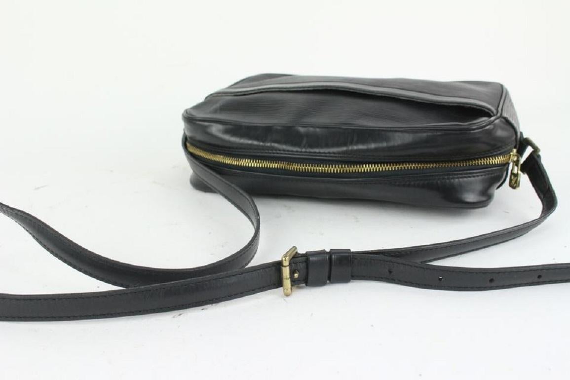 Louis Vuitton Black Epi Leather Noir Trocadero 24 Crossbody Bag 921lv57 For Sale 1