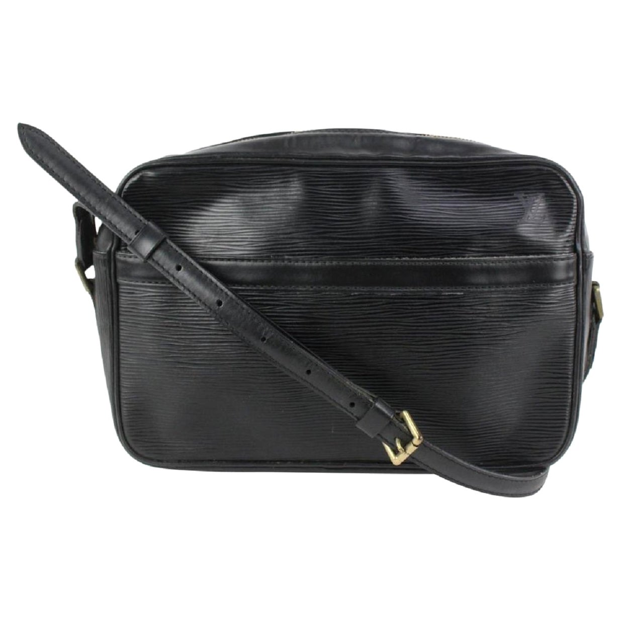 Louis Vuitton Black Epi Leather Noir Trocadero 24 Crossbody Bag 921lv57