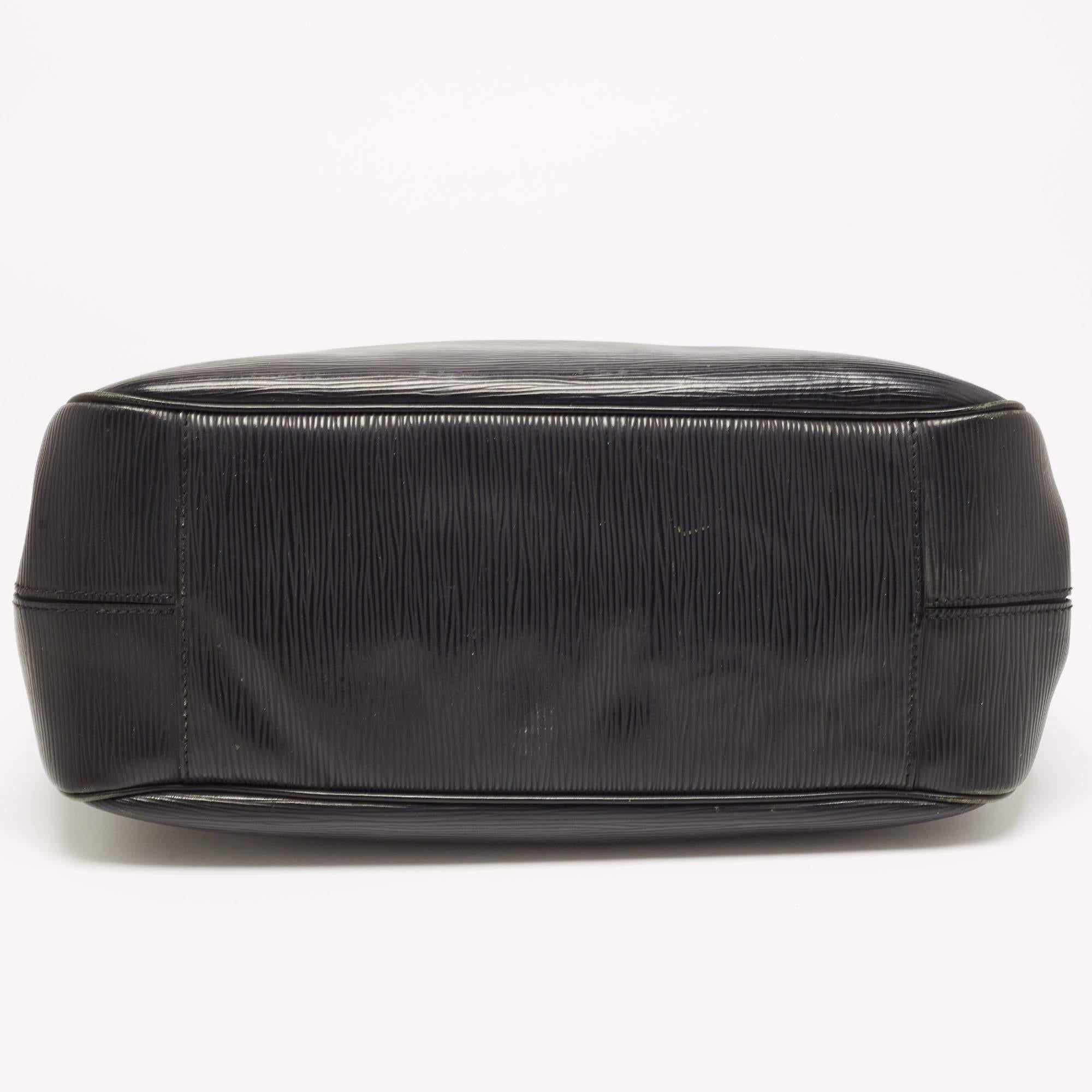 Louis Vuitton Black Epi Leather Passy PM Bag For Sale 9