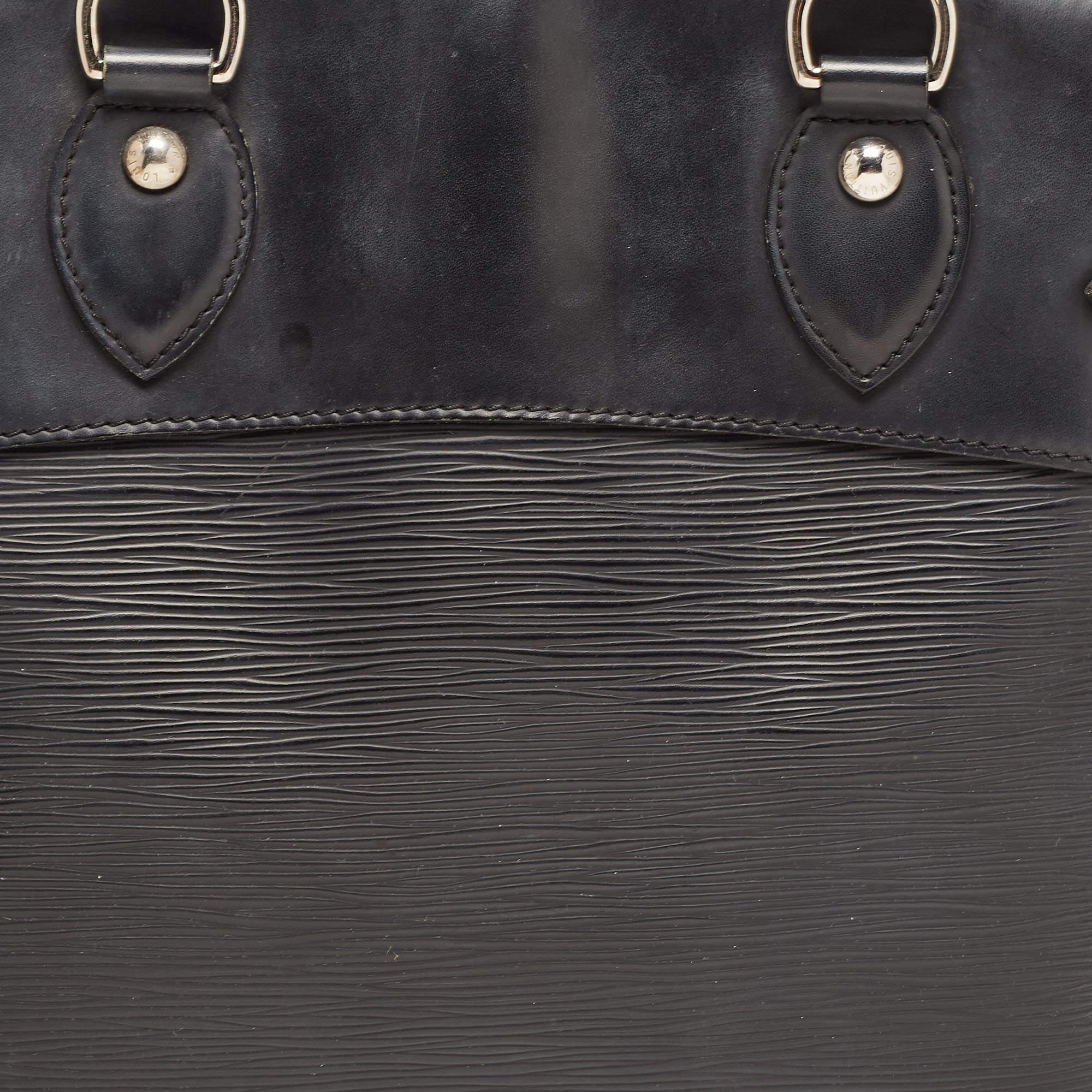 Louis Vuitton Black Epi Leather Passy PM Bag For Sale 10