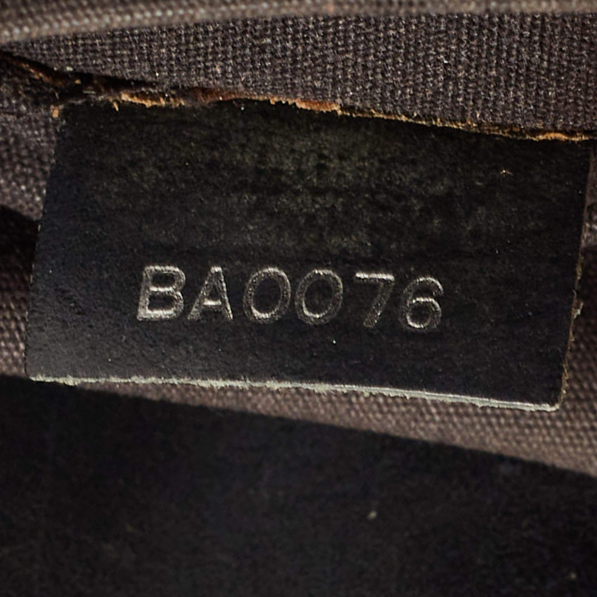Louis Vuitton Black Epi Leather Passy PM Bag For Sale 12