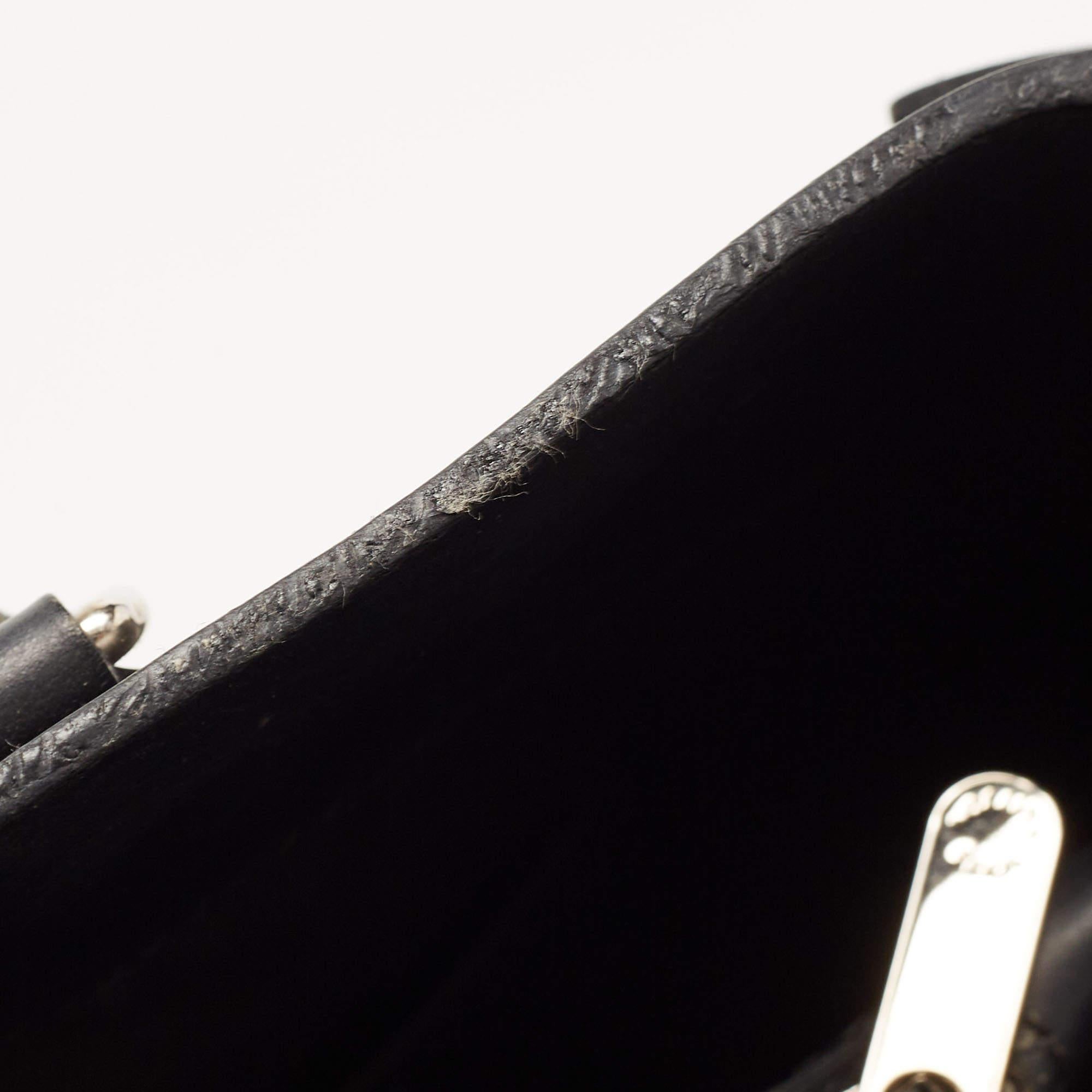 Louis Vuitton Black Epi Leather Passy PM Bag For Sale 1