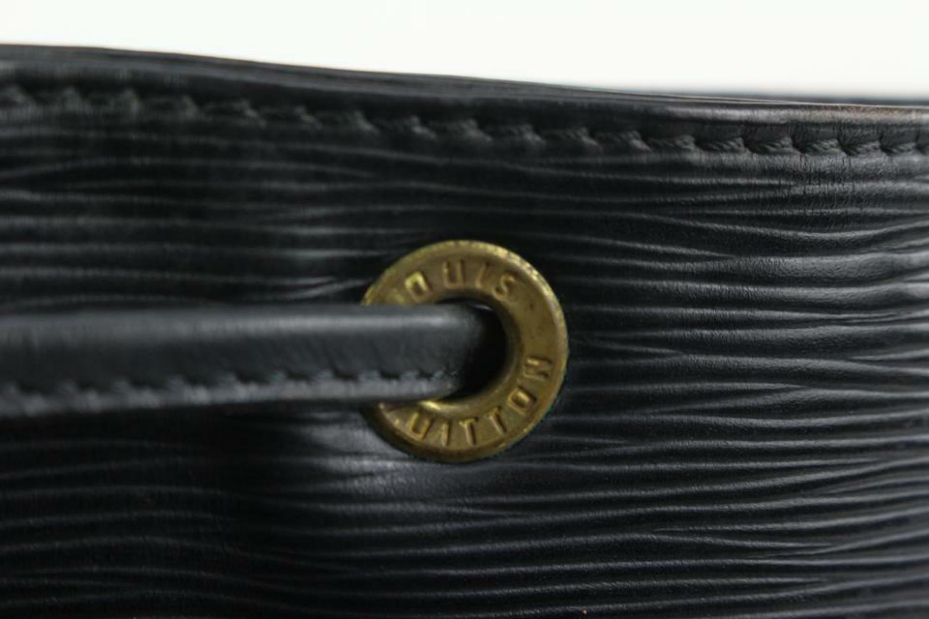Louis Vuitton Black Epi Leather Petit Noe Drawstring Bucket Hobo Bag 1LV125 1