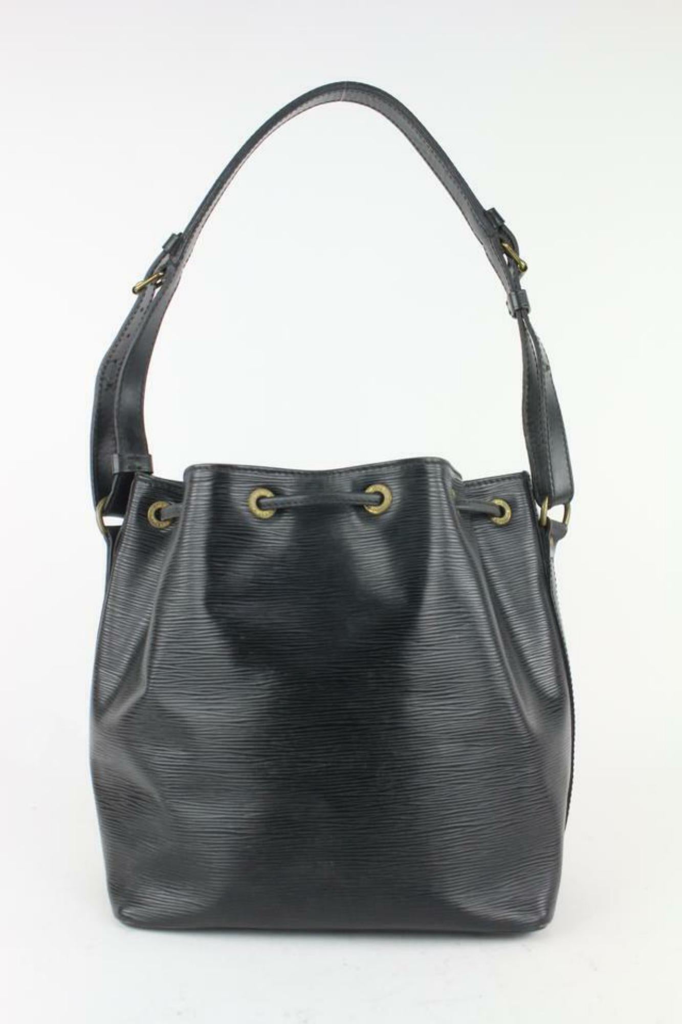Louis Vuitton Black Epi Leather Petit Noe Drawstring Bucket Hobo Bag 1LV125 2