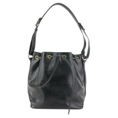 Louis Vuitton Schwarz Epi Leder Petit Noe Eimerhobo-Tasche mit Kordelzug 1LV125