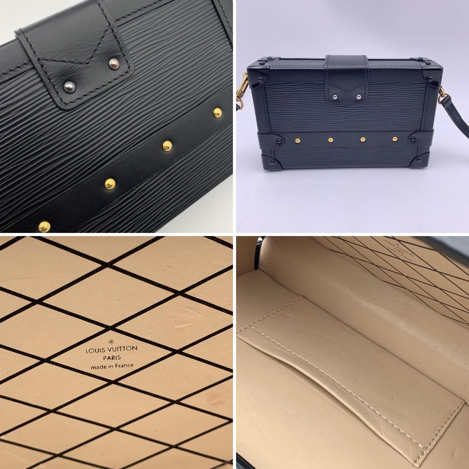Louis Vuitton Black Epi Leather Petite Malle Shoulder Bag M59179 2