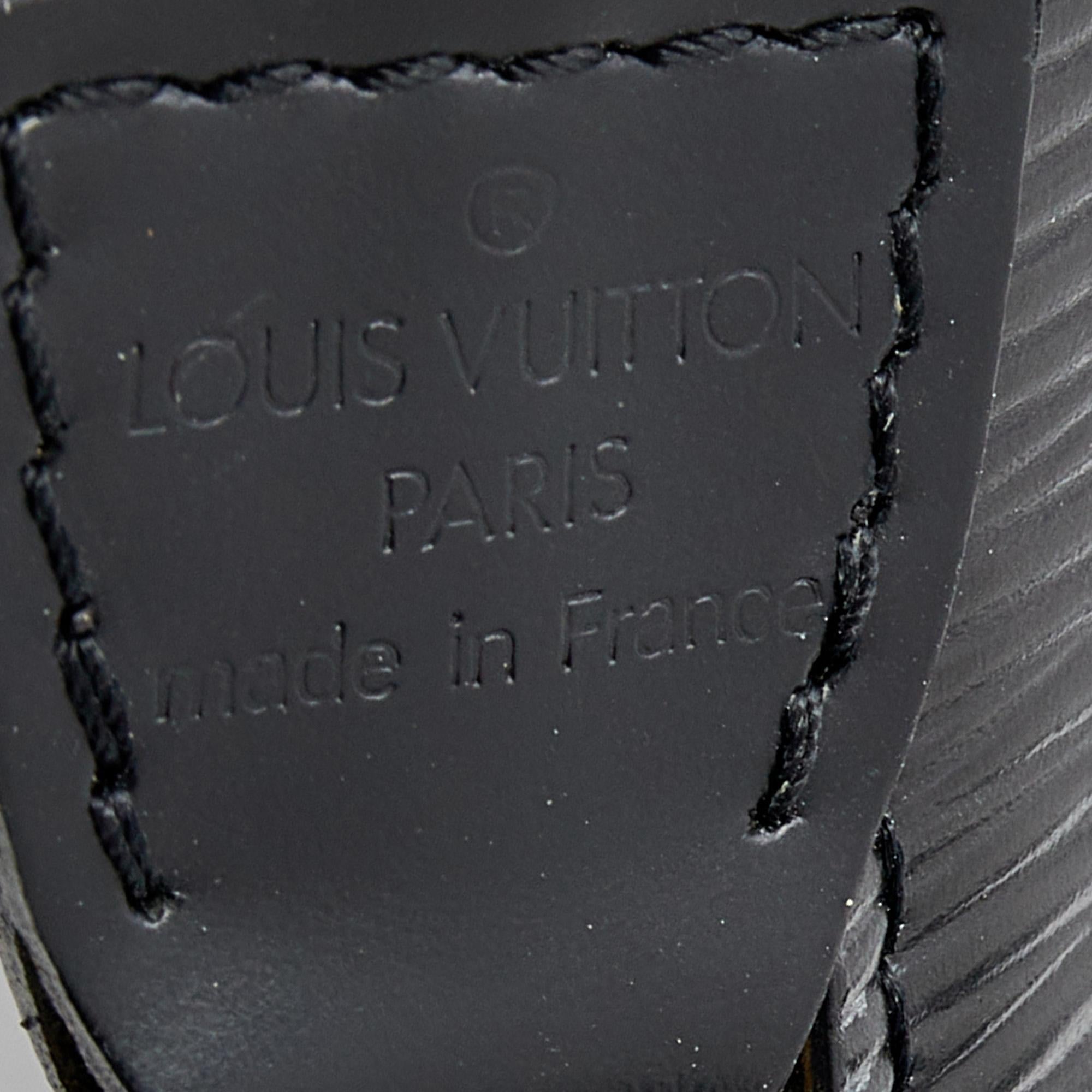 Louis Vuitton Black Epi Leather Pochette Accessoires 4