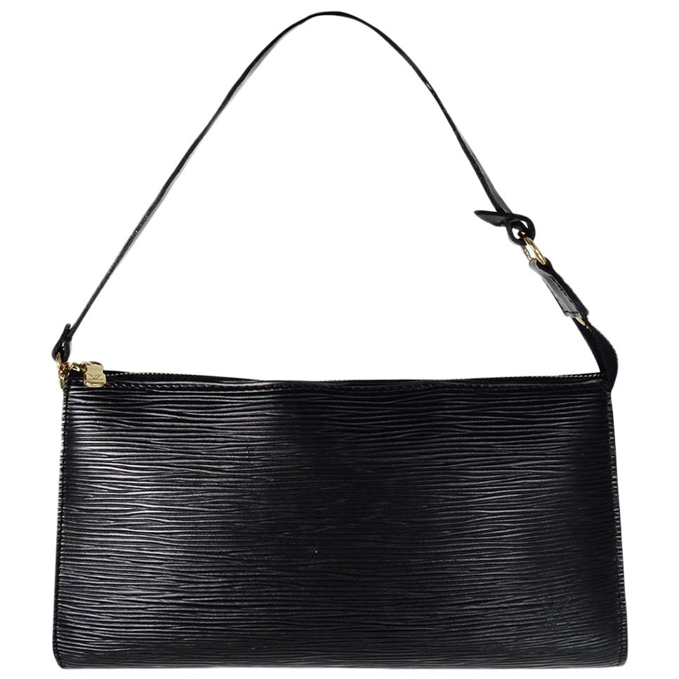 Louis Vuitton Black Epi Leather Pochette Bag For Sale at 1stDibs | lv ...