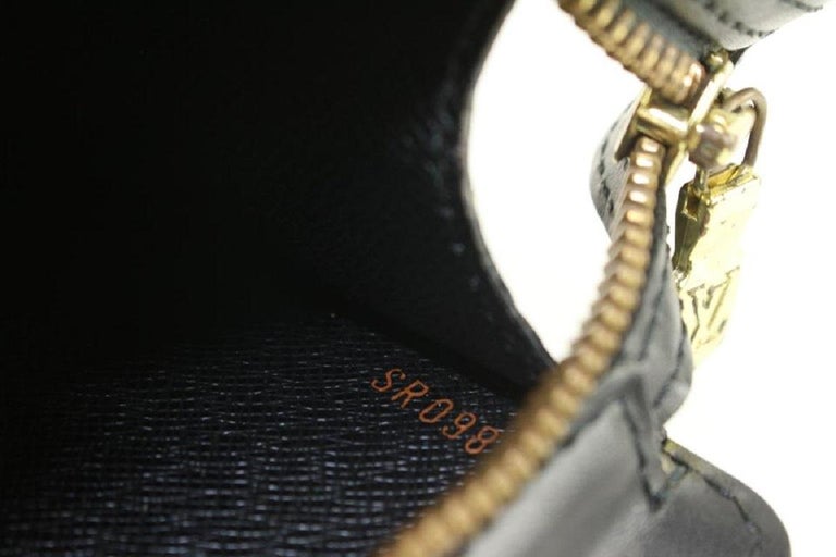 Louis Vuitton Black Epi Leather Pochette Homme Clutch Bag 52lvs723