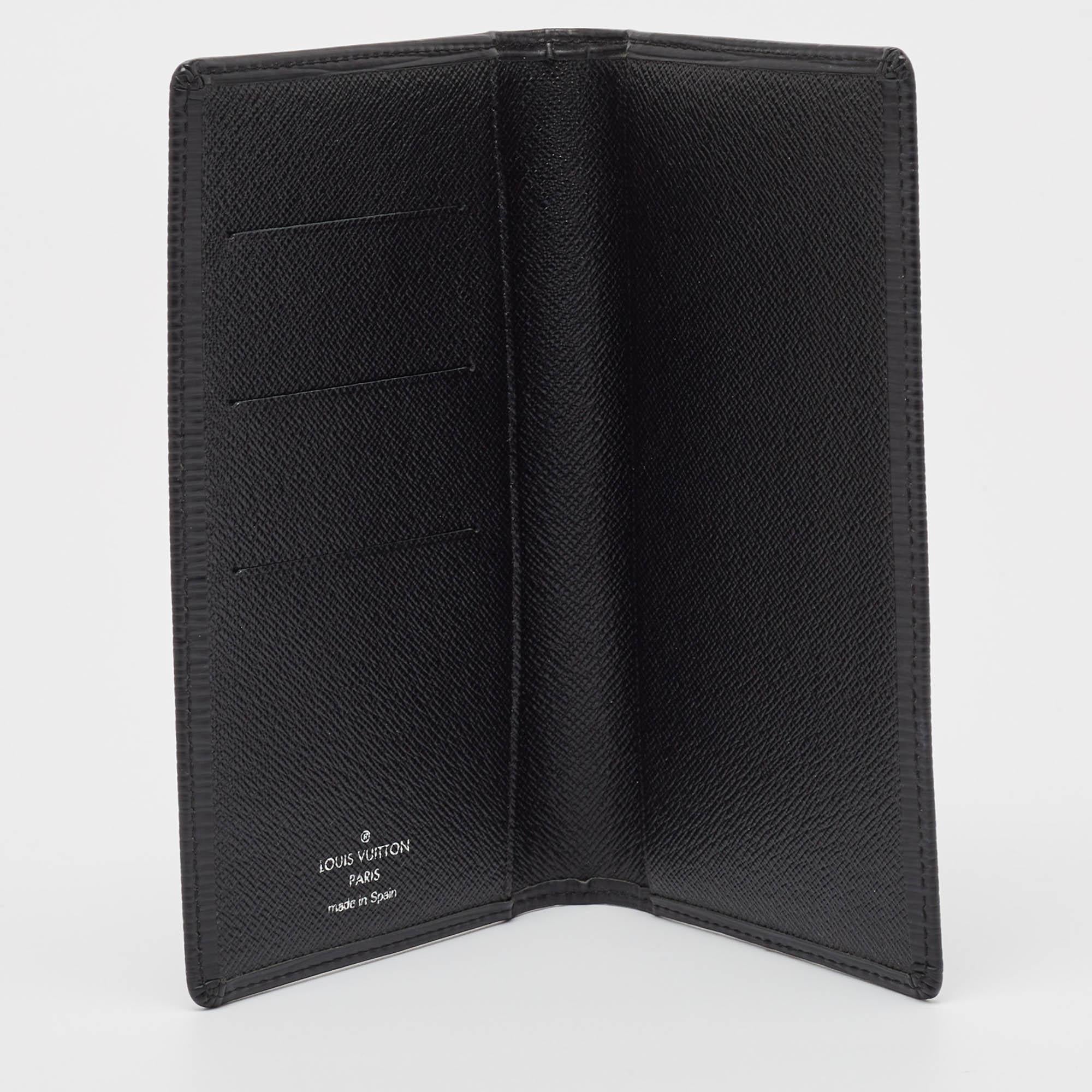 Combining the luxury touch with utility Louis Vuittons agenda cover comes crafted from Epi leather. The black gives it a classy look.