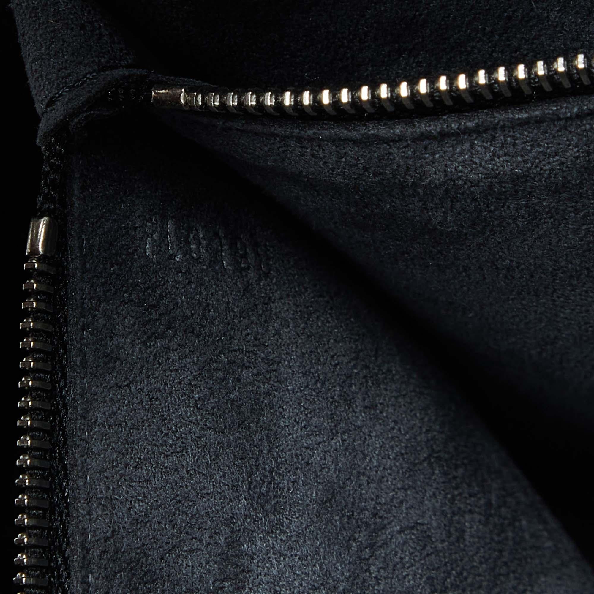 Louis Vuitton Black Epi Leather Pont Neuf GM Bag For Sale 3