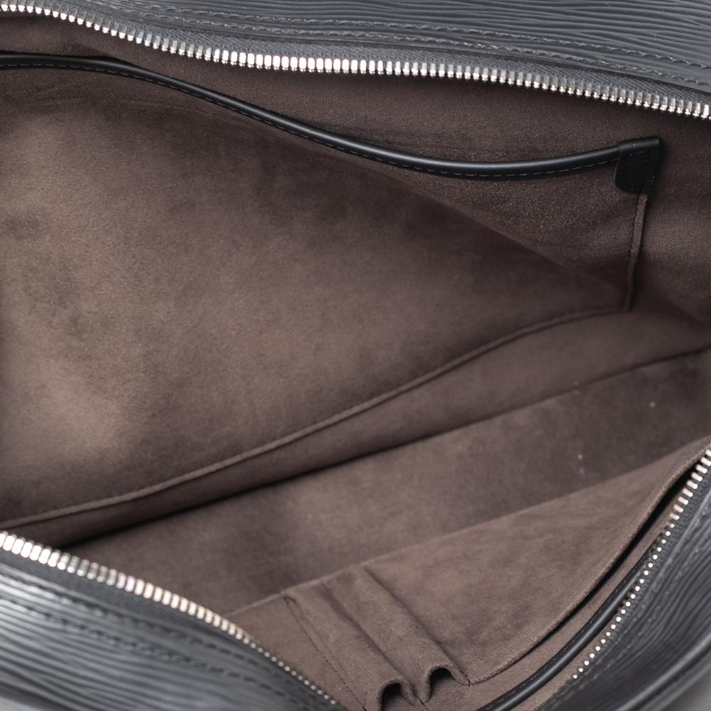 Louis Vuitton Black Epi Leather Porte Documents Business Briefcase In Good Condition In Dubai, Al Qouz 2