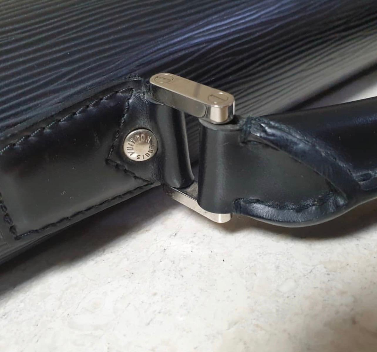 Louis Vuitton Black Epi Leather Robusto 2 Compartment Briefcase For Sale 1