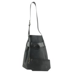 Louis Vuitton Black Epi Leather Sac D'epaule Twist Bucket with Pouch 1012Lv35