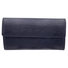 Louis Vuitton - Portefeuille long continental en cuir épi noir Sarah