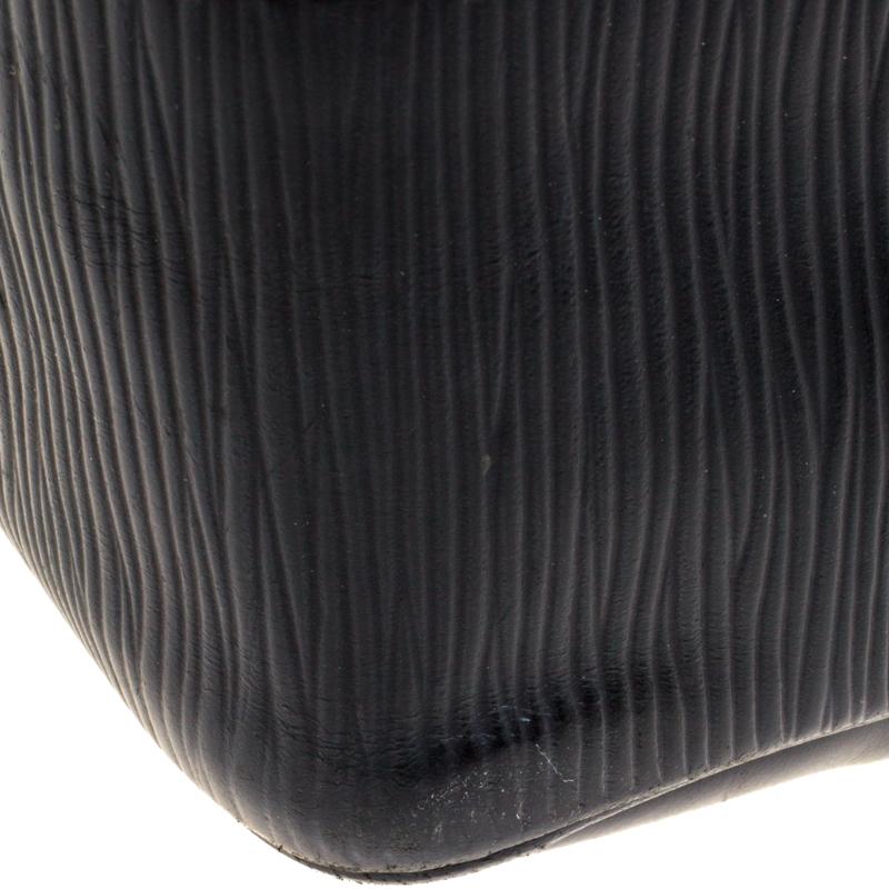 Louis Vuitton Black Epi Leather Segur MM Bag 4