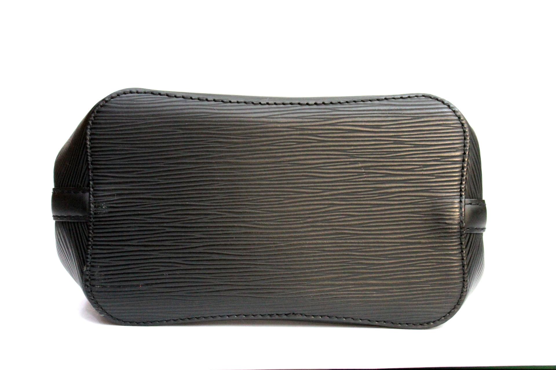 Louis Vuitton Black Epi Leather Shoulder Bag 2