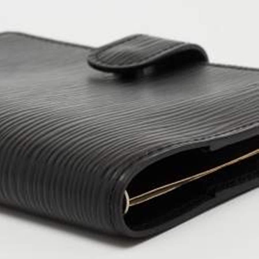 Louis Vuitton Black Epi Leather Small Ring Agenda Cover 4